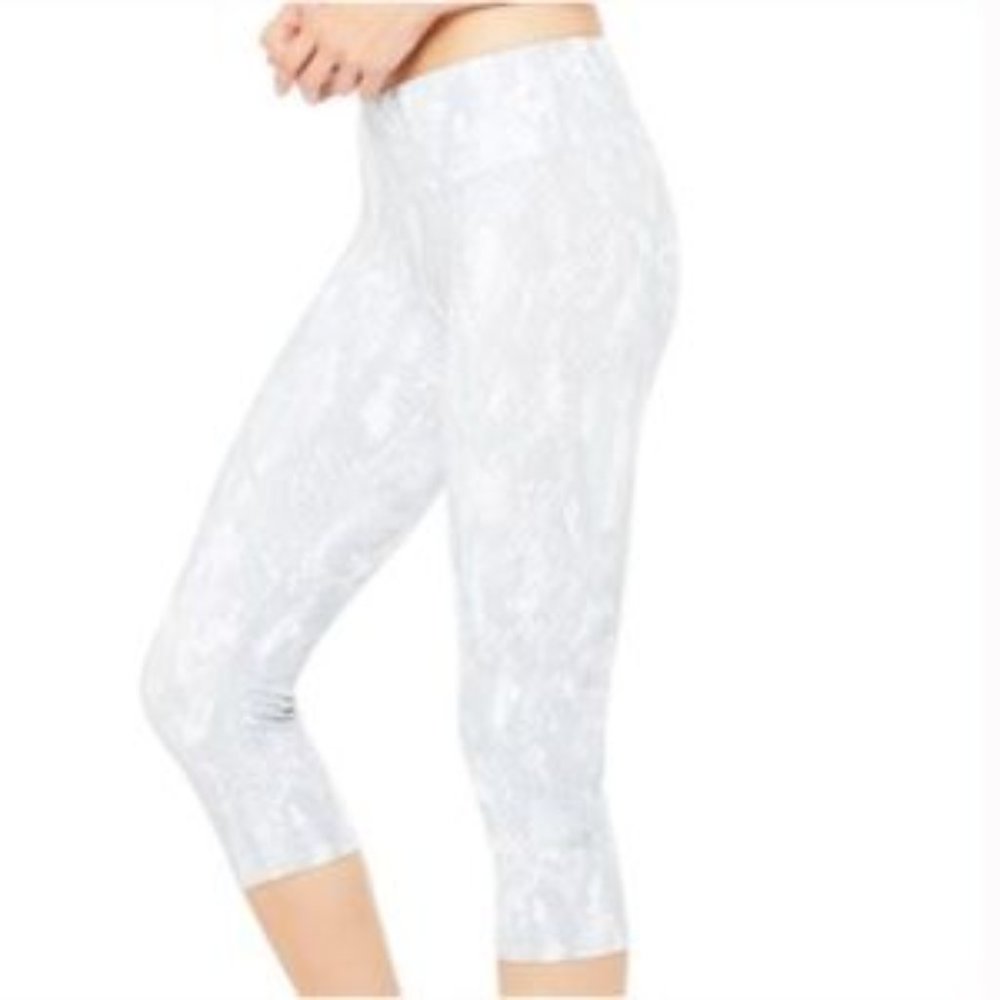 Alo Airbrush Legging Crop, White Snakeskin, Medium